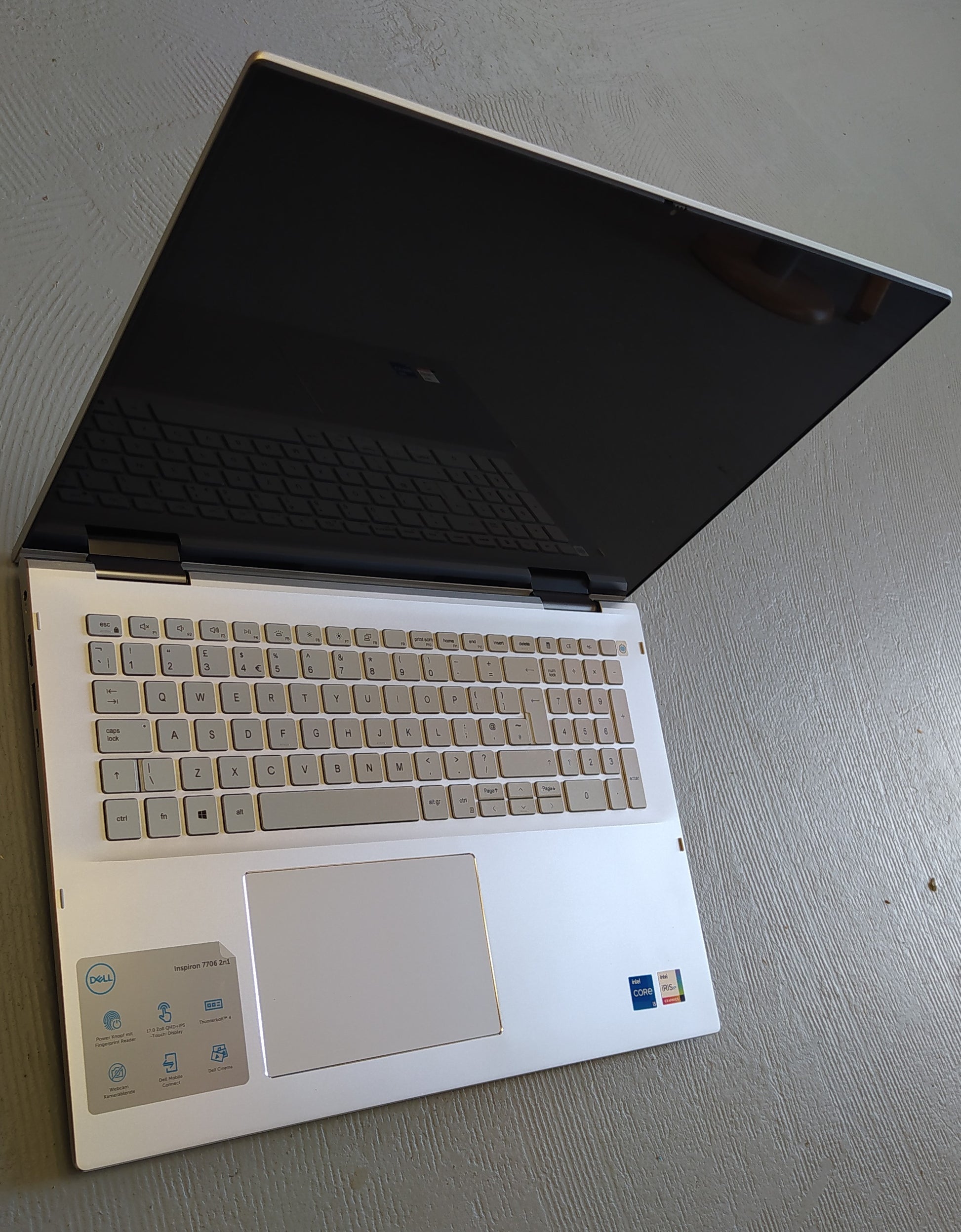 Keyboard of the Dell Inspiron 7706 - A platinum silver 2in1 laptop with 17 Inch screen and native 2560 x 1600 Resolution. Featuring Windows 11 and an 11th gen intel processor. Connect easily via USB-C (Thunderbolt), USB 3.2 and HDMI. Hosting a GeForce MX350 Graphics Card. 77061165G716GB512SSDMX350