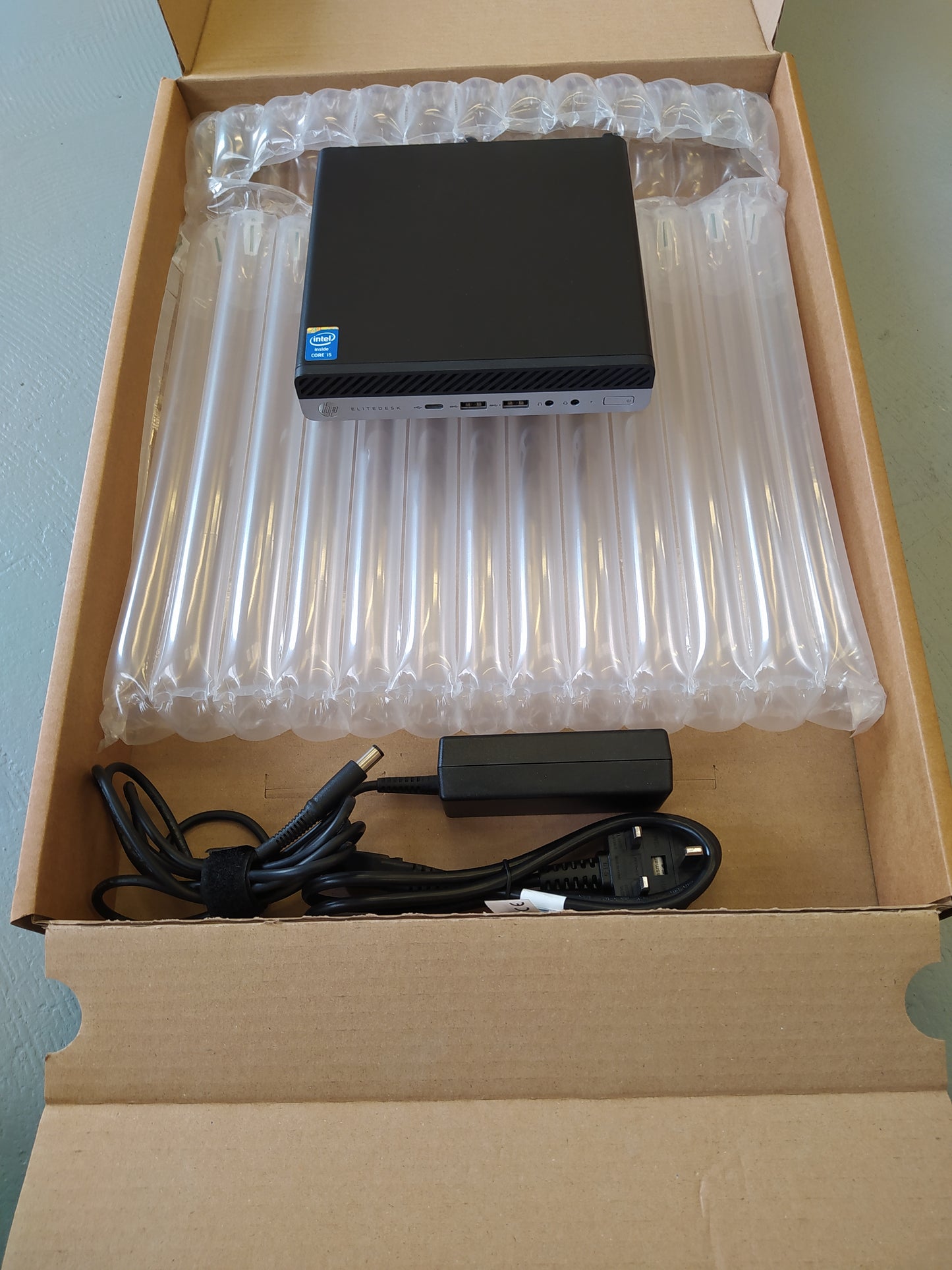 HP Elitedesk 800 G4 Mini - intel i5-8500T - 8GB - 256GB - Win 10 Pro